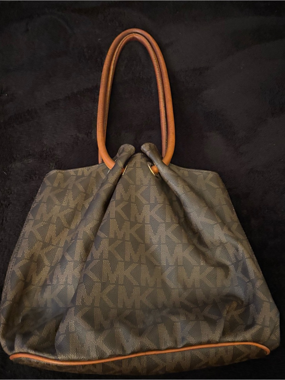 Michael Kors Dark Brown Logo Shoulder Bag with Tassel Charm hobo vintage bag - Picture 3 of 9
